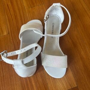 Girls white dress shoe